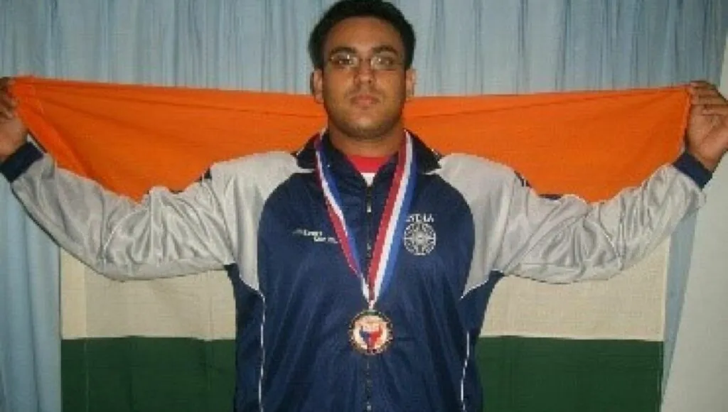 Bodybuilder turned IRS officer and mentor, Ravi Kapoor
