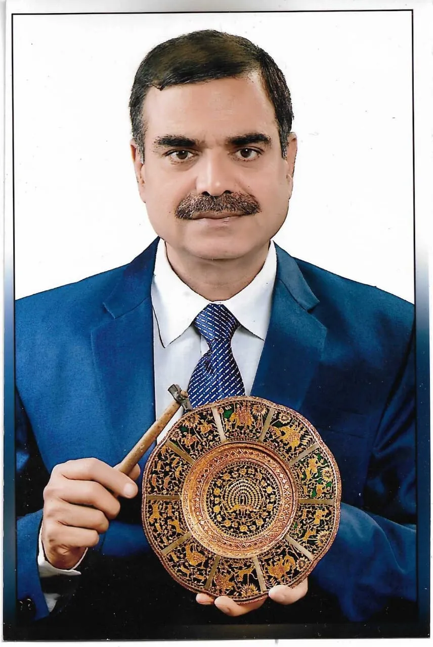 girish. raj soni pratapgarh