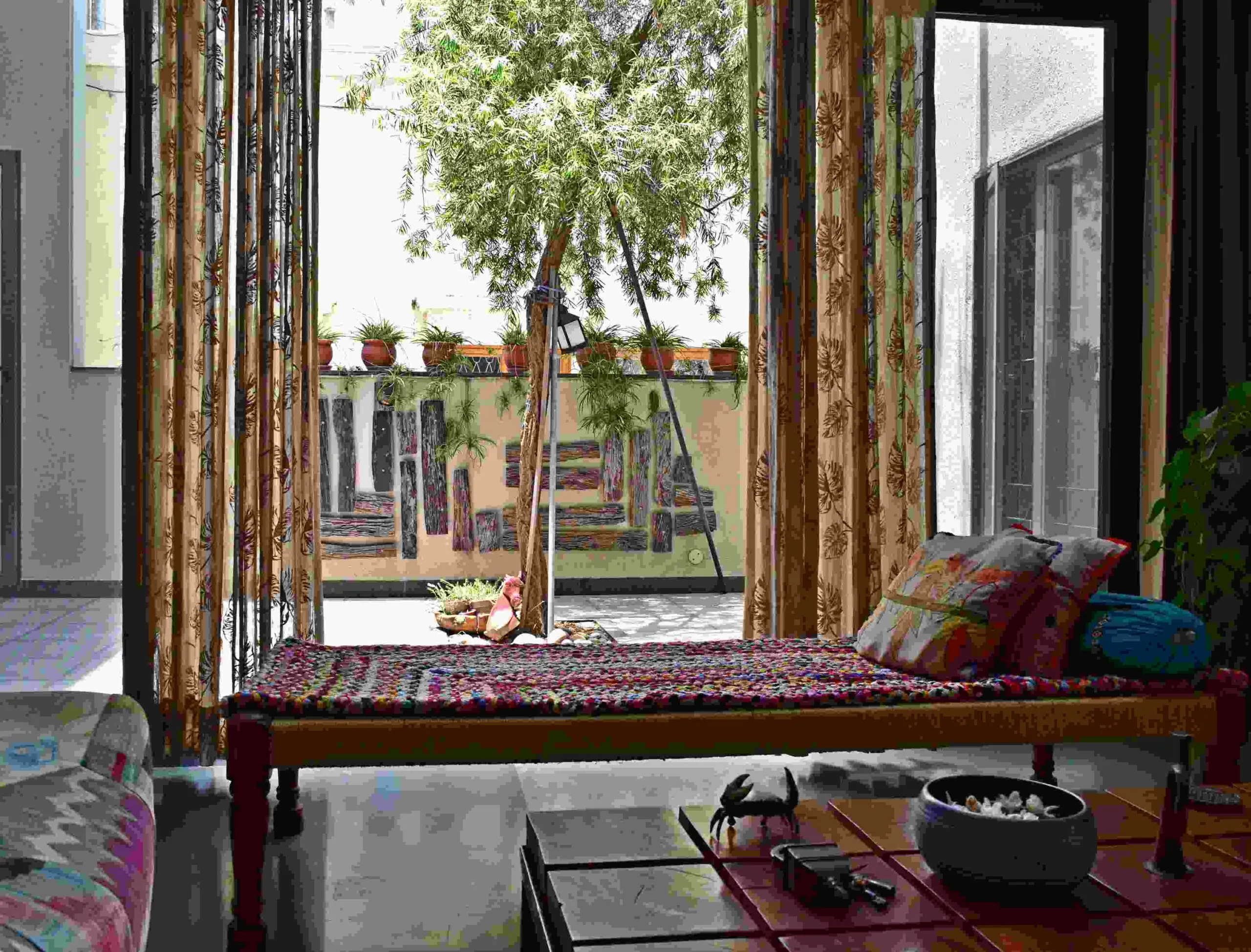 Natural ventilation and thermal comfort
