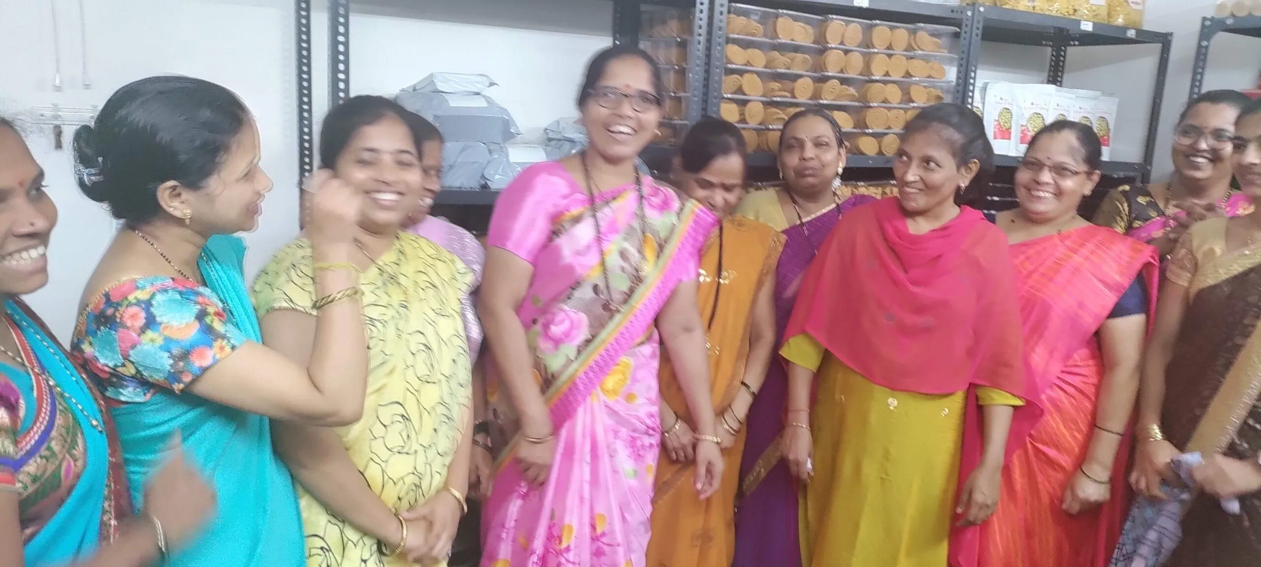 Geeta Patil with all the other Kaki’s<br />
