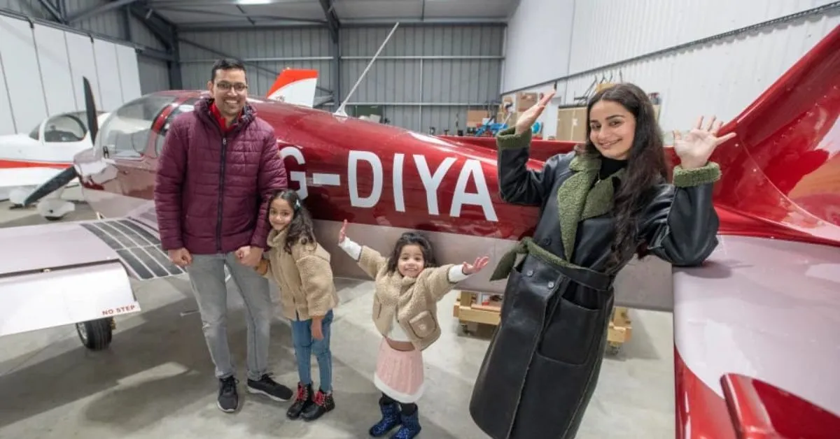 The aircraft G-Diya