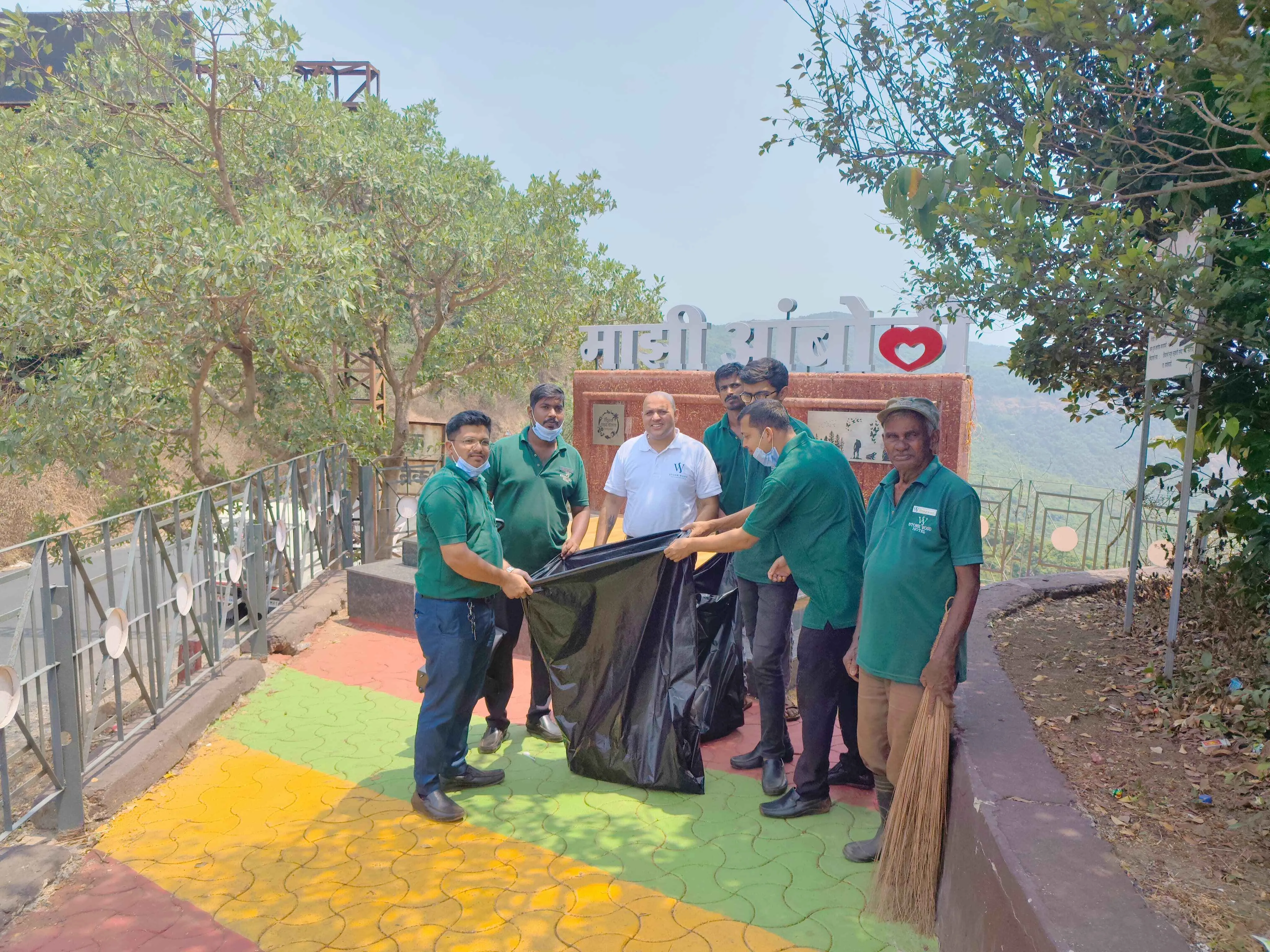 Stone Wood Hotel Amboli 1