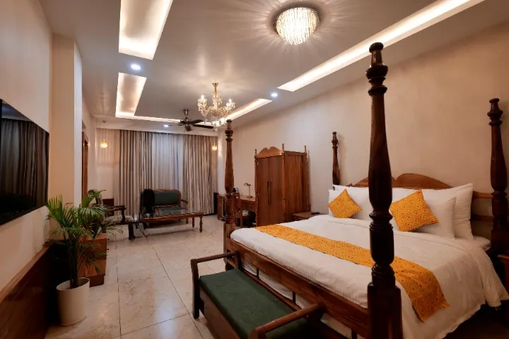 Sterling Kastoori Rudraprayag Room