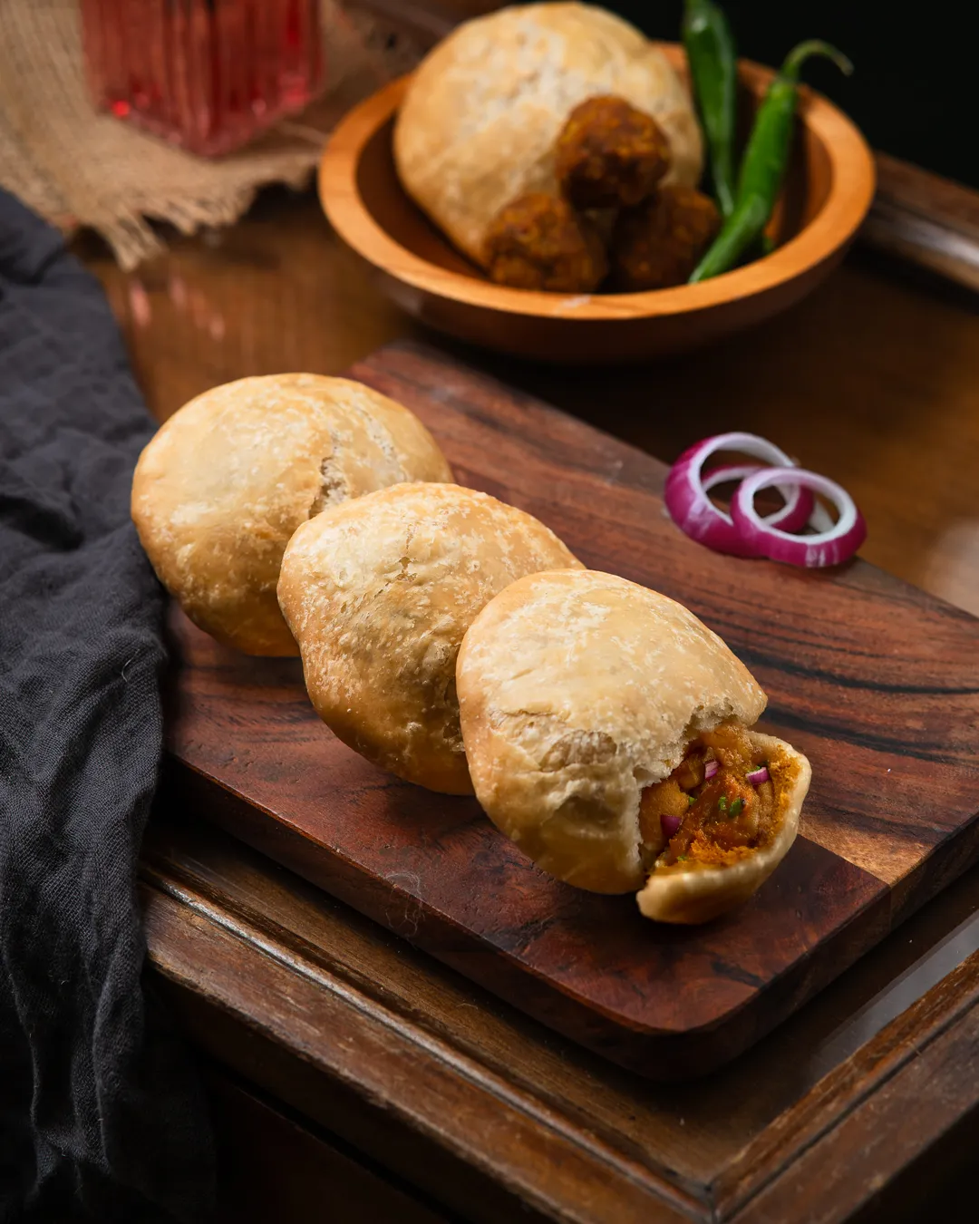 Aloo Pyaaz Kachori