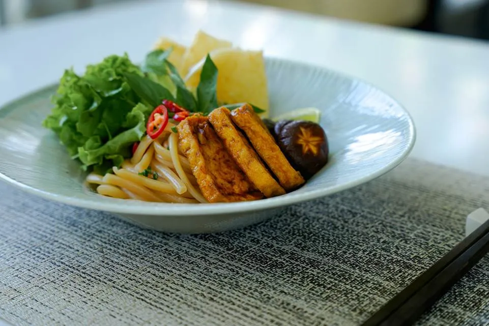 A Local Favorite in Da Nang with International Influences