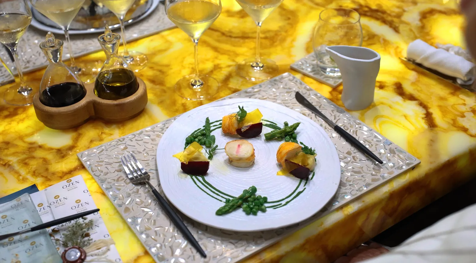 Every course finds its champagne counterpart at ORIGIN