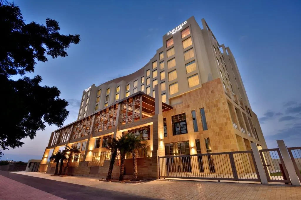 Hotel Facade Image