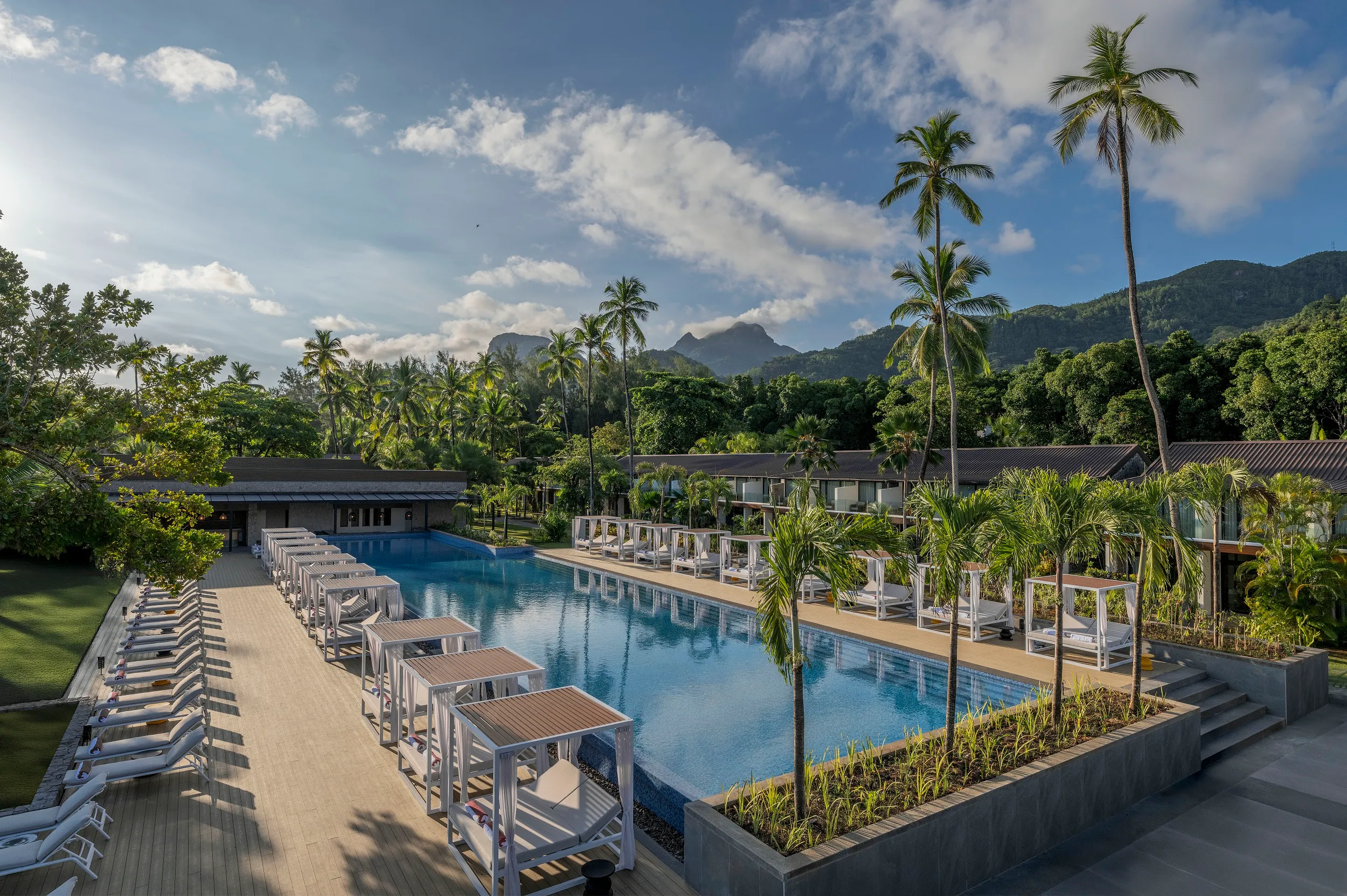 597357-Avani  Barbarons Seychelles-7eb25e-original-1750040667