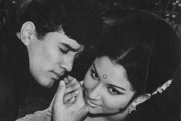 Rajesh Khanna Sharmila Tagore Movie - The movie is about an innocent ...