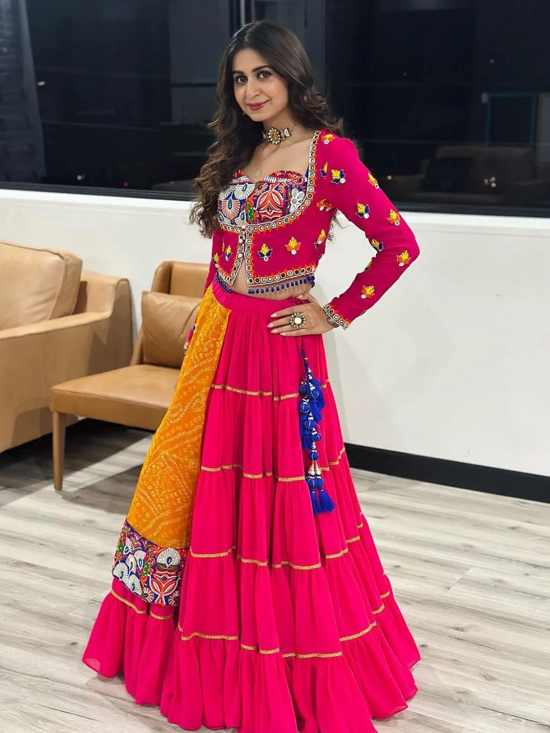 Navratri 2023| Navratri 2023 Date| Gujarati Singer| Kinjal Dave| Kinjal Dave Garba