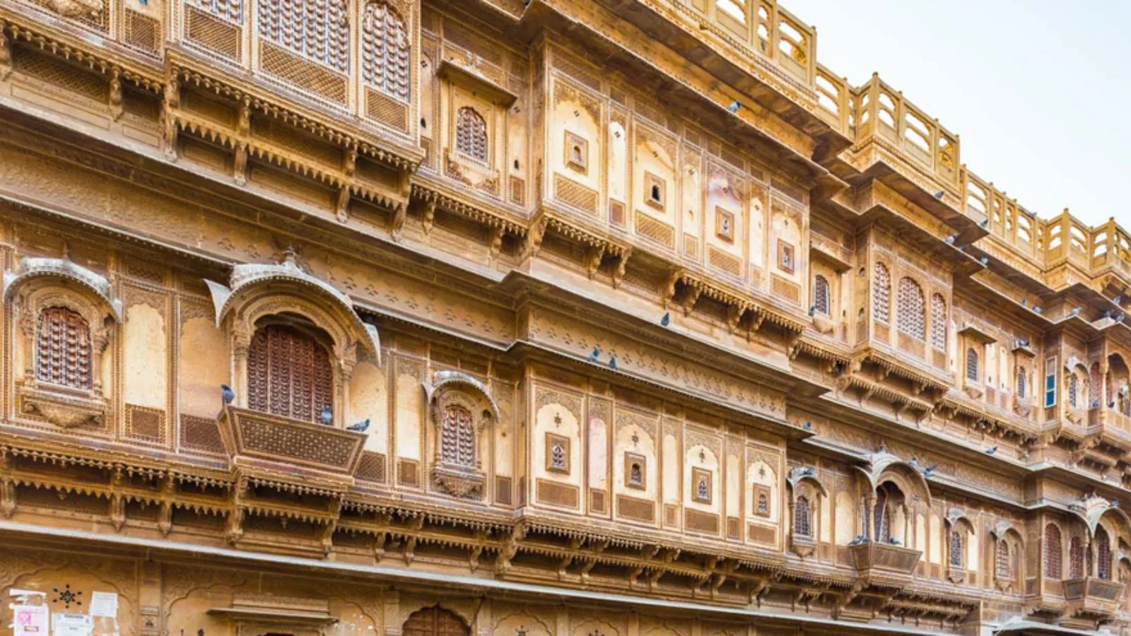 Jaisalmer Tour Plans | Jaisalmer famous tourist places | famous tourist places in jaisalmer | Jaisalmer museum | Jaisalmer fort | rajasthan fort killa | Kuldhara village | patwon ki haveli | salim singh ki haveli
