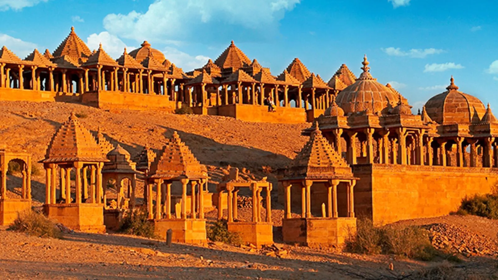 Jaisalmer Tour Plans | Jaisalmer famous tourist places | famous tourist places in jaisalmer | Jaisalmer museum | Jaisalmer fort | rajasthan fort killa | Kuldhara village | patwon ki haveli | salim singh ki haveli