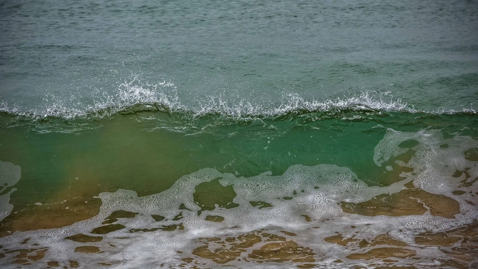 madhavpur beach porbandar | madhavpur beach porbandar | gujarat famous beaches list | gujarat famous beach madhavpur | madhavpur famous tourist places | famous tourist places in porbandar