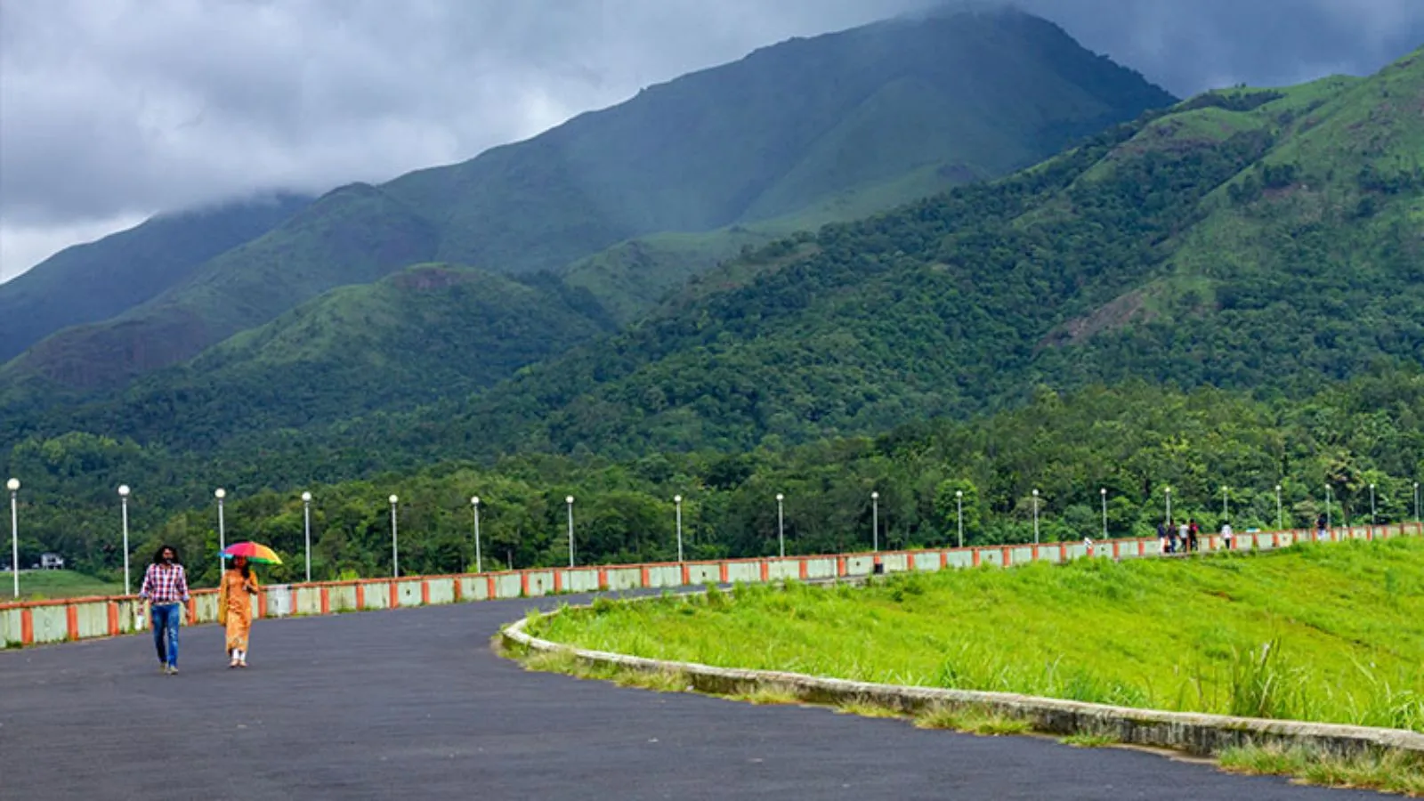 kerala summer vacation | Kerala Top 5 Hill Stations | kerala famous tourist places | munnar hill stations | best summer vacation destination in kerala