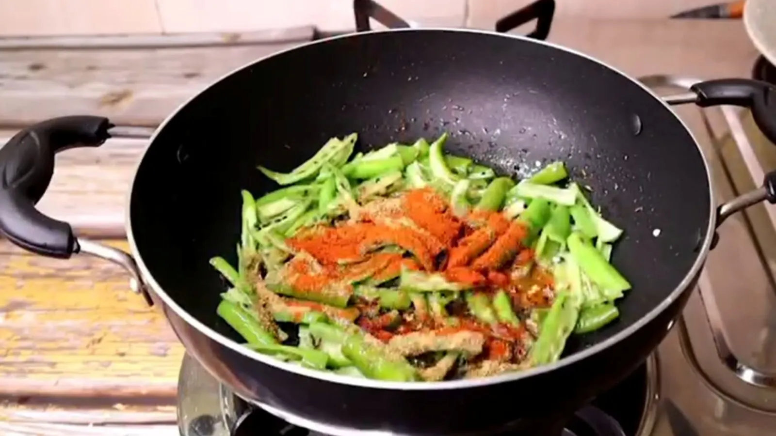 Malai Chili recipe in Gujarati, મલાઈ મરચાનું શાક