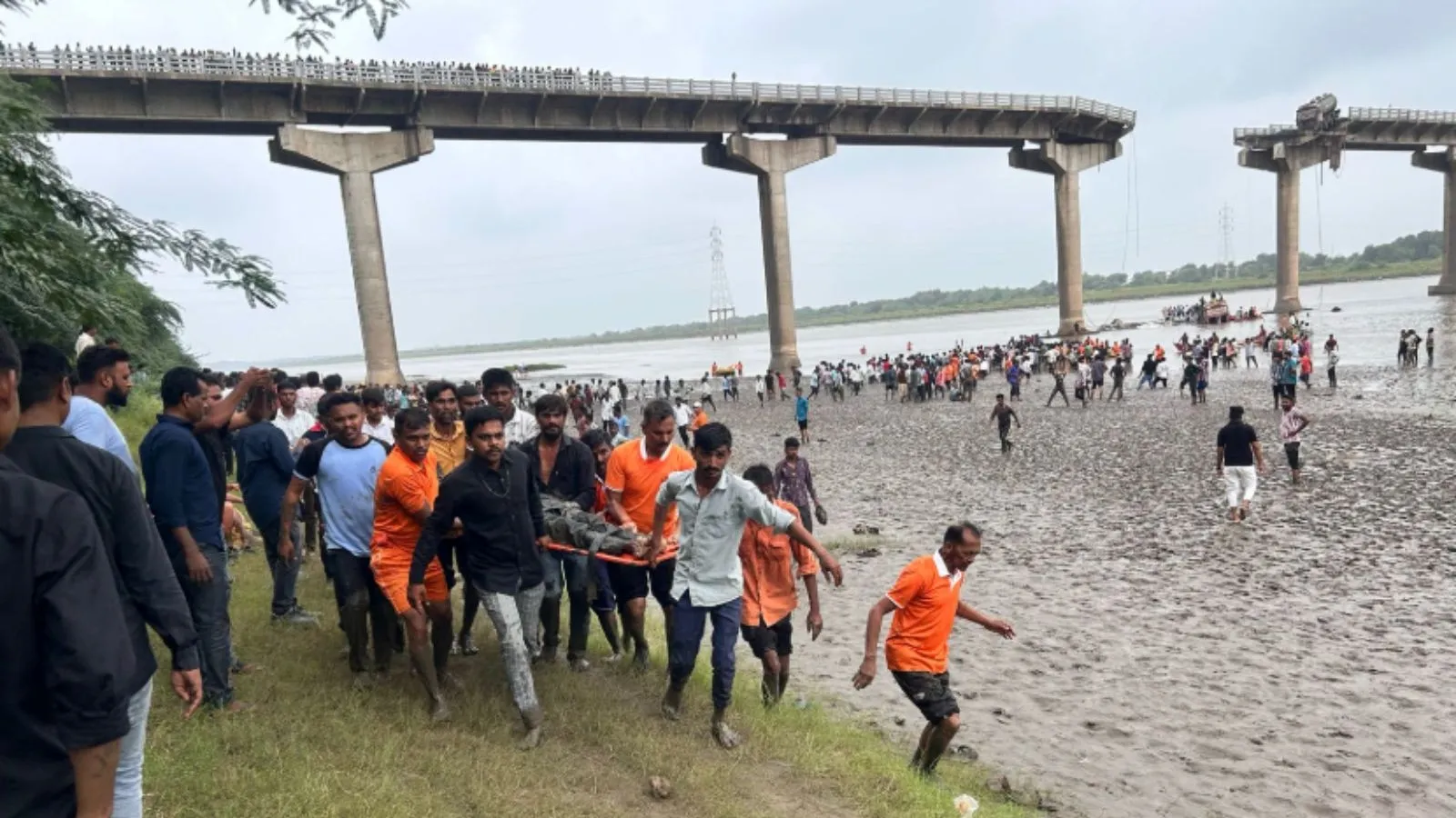 Gambhira Bridge Collapse News in Gujarati