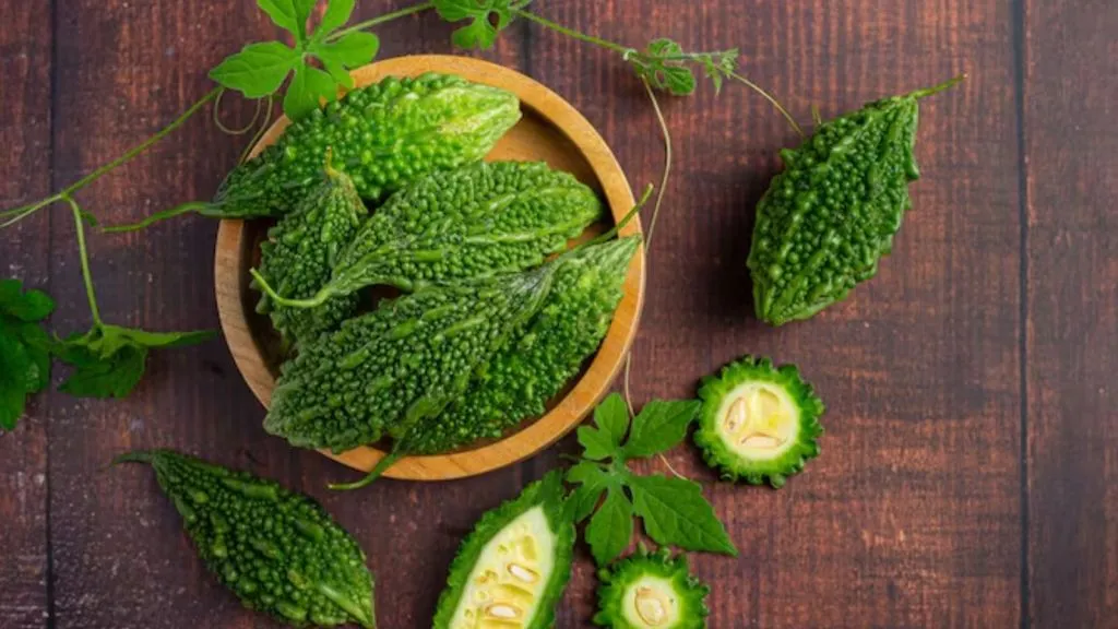 ભરેલા કારેલા શાક રેસીપી શિયાળો। bharela karela shaak recipe winter recipe in gujarati