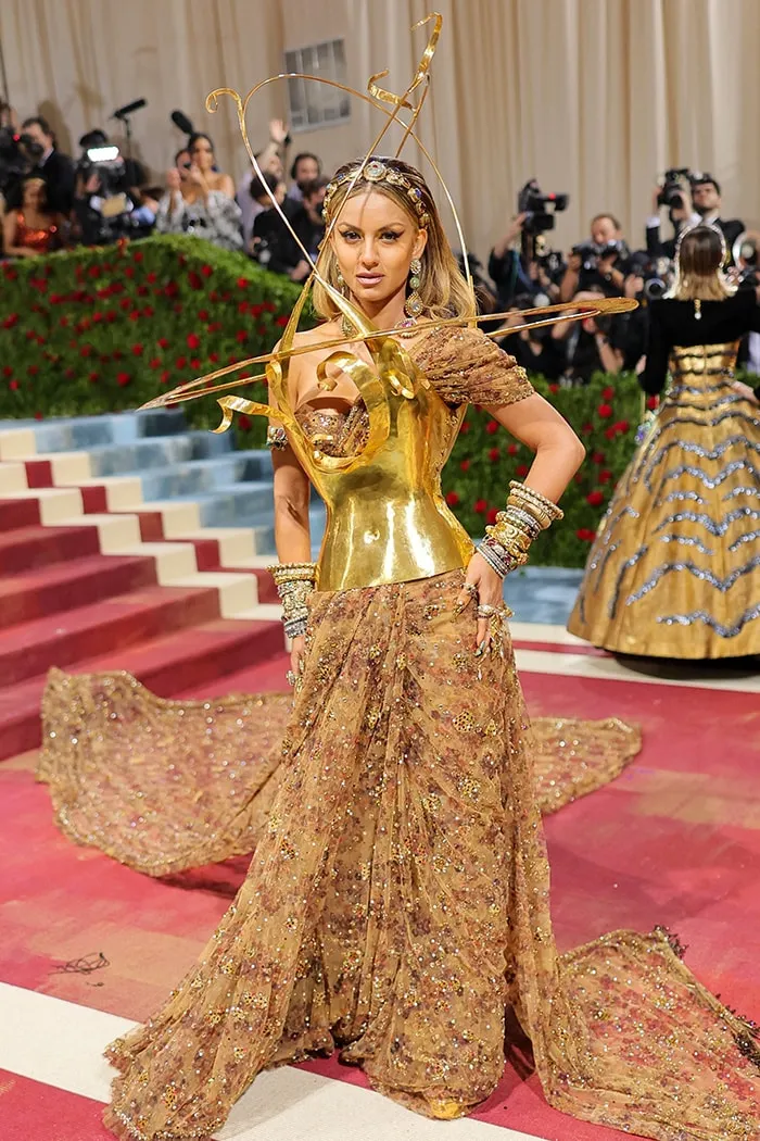 We're Spellbound By Natasha Poonawalla's Literal 'Gilded' Gold Sabyasachi  Saree Look At The Met Gala 2022