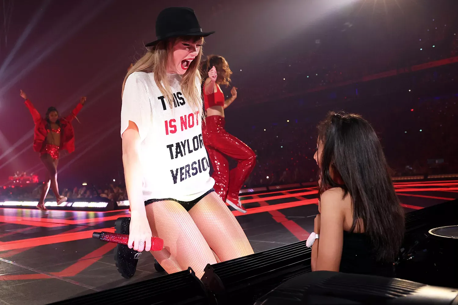 Taylor Swift Paris