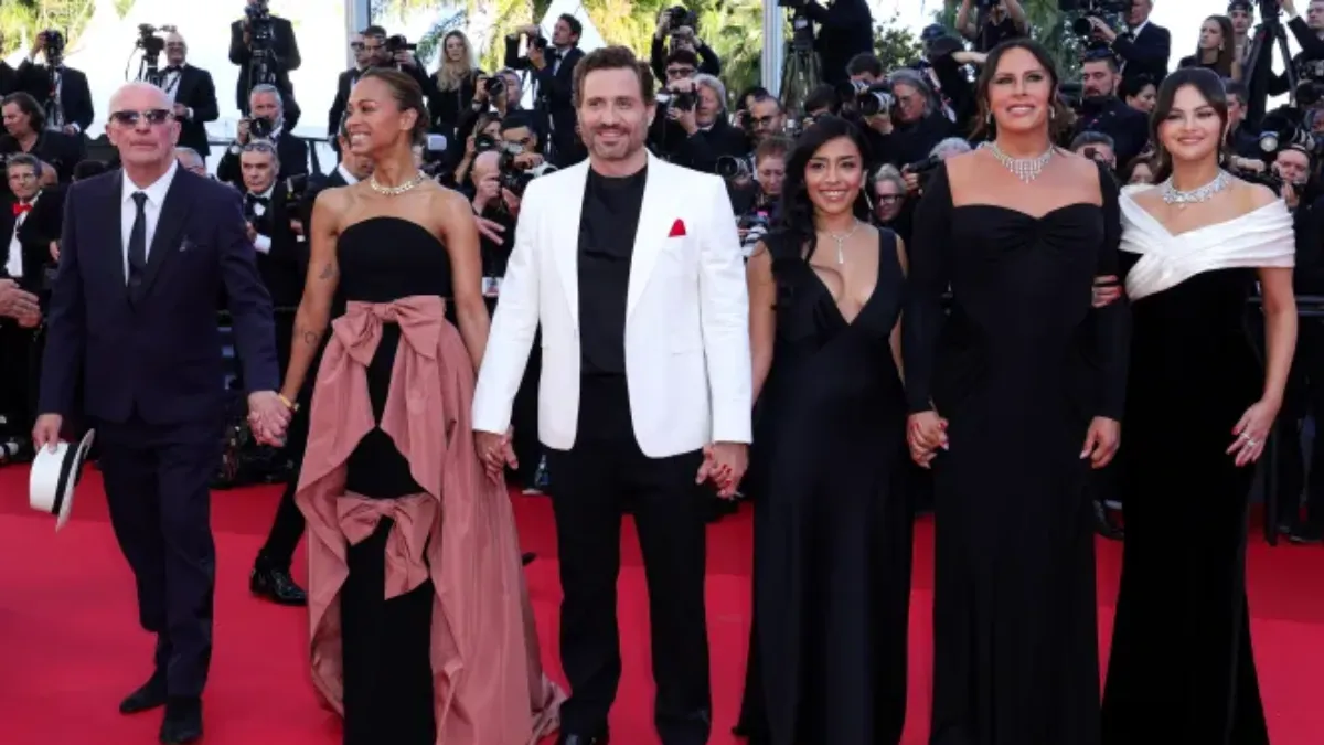 Why Standing Ovations Matter