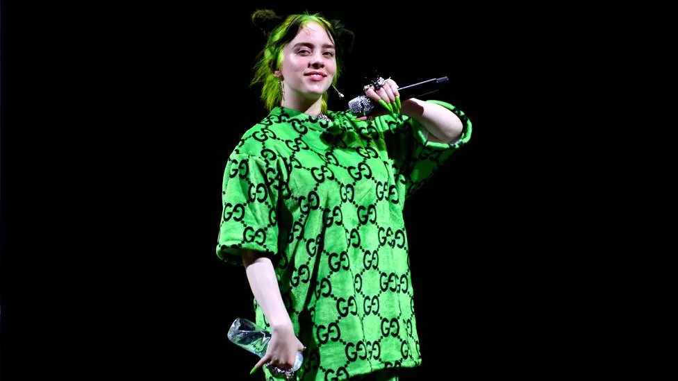 Billie Eilish: My baggy clothes shouldn't slut-shame others - BBC News