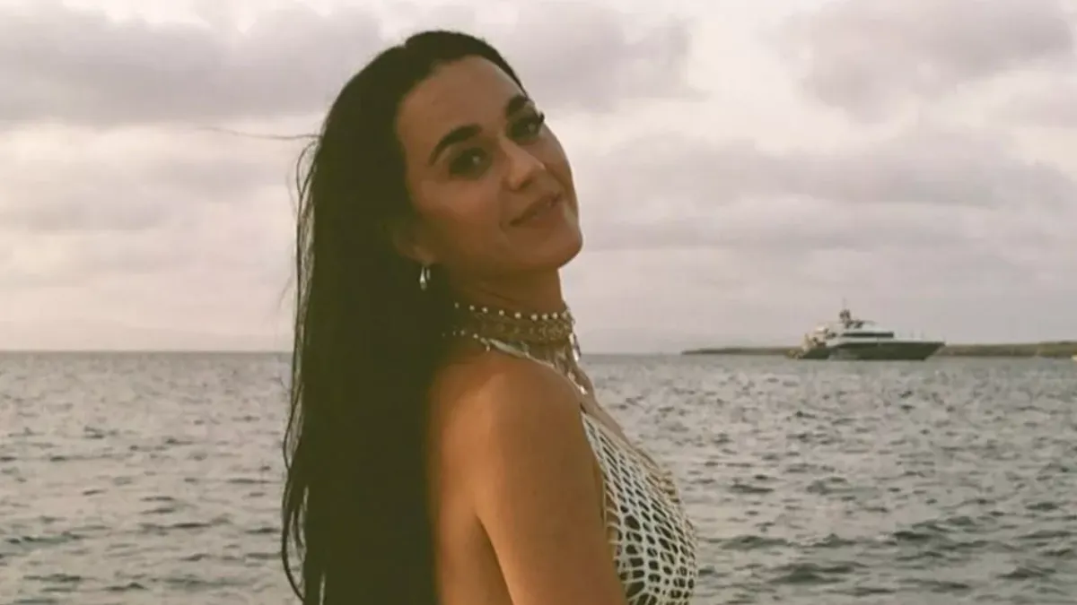 Katy Perry Lifetimes Music Video