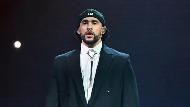 Bad Bunny Announces 'Deb&iacute; Tirar M&aacute;s Fotos,' A New Album