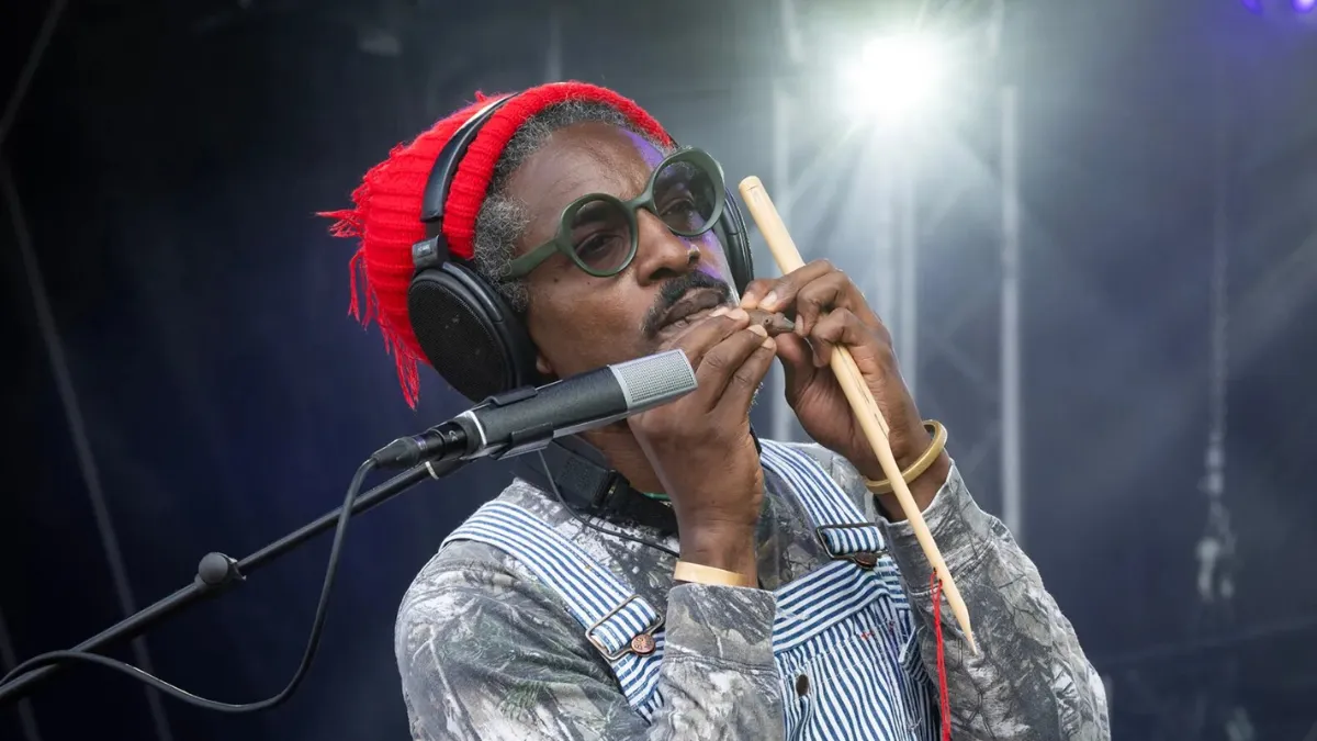 E:\Social Media Data\Downloads\Untitled design (1).png