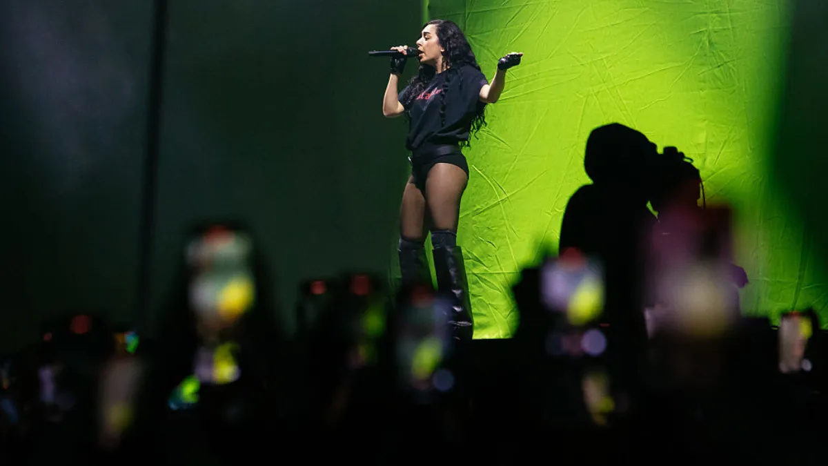 E:\Social Media Data\Downloads\Untitled design (2).png