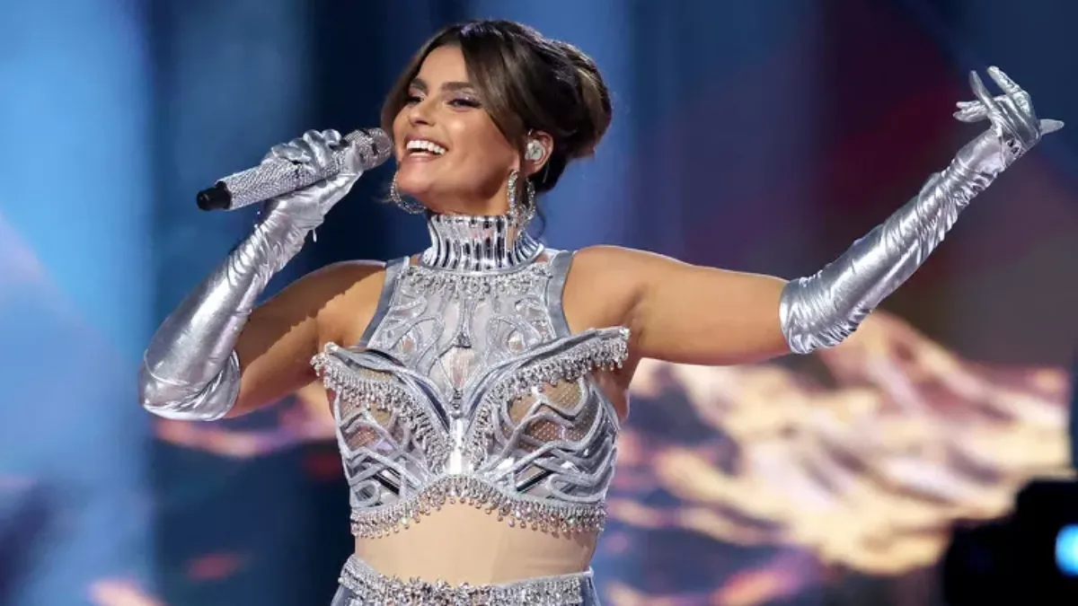 Nelly Furtado Auto-Tune