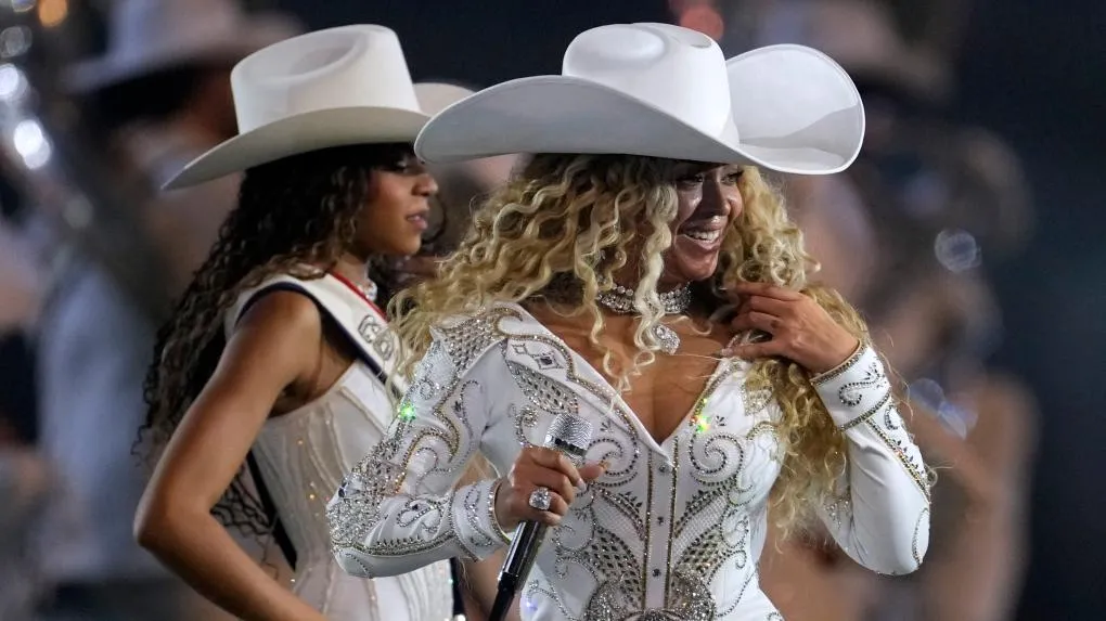 Beyonc&eacute; turns NFL Christmas Halftime Show into 'Cowboy Carter' party | CTV  News