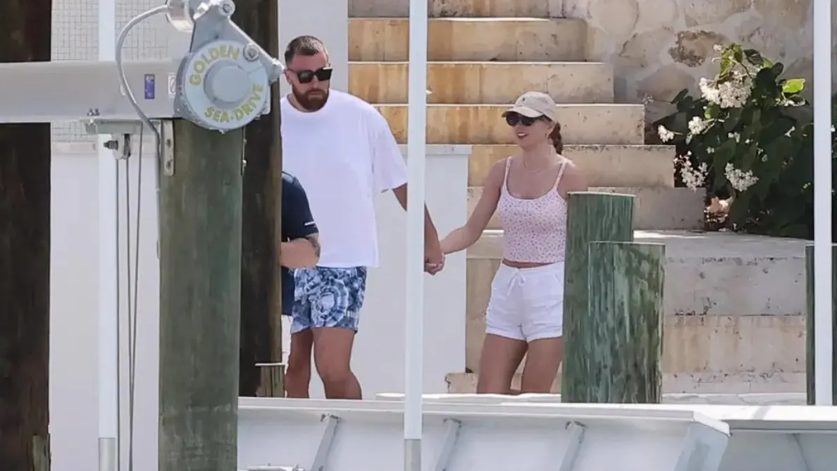 Taylor Swift Travis Kelce