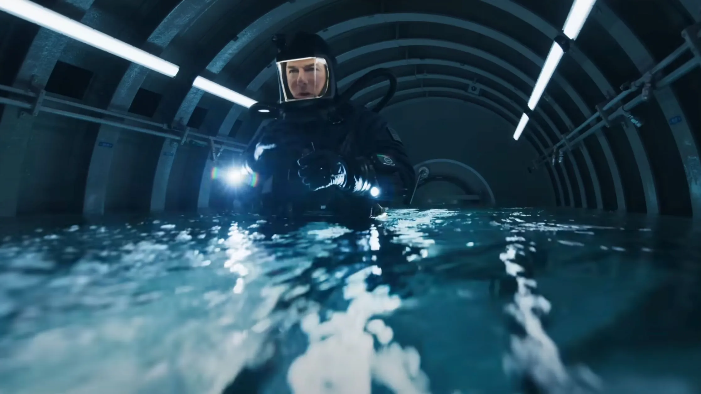 Tom Cruise and Ana de Armas starrer underwater thriller Deeper might have  hit a roadblock at Warner Bros