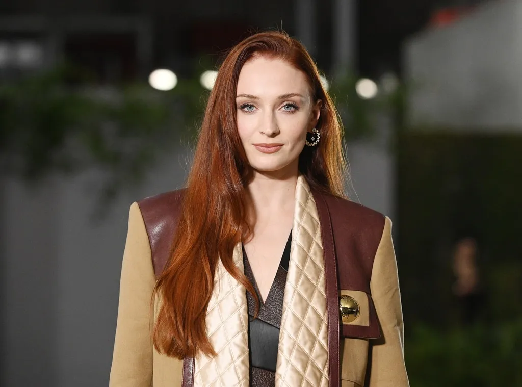 Sophie Turner Clarifies Comments About Being a Single Mother