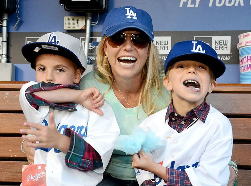 Kevin Federline, Britney Spears' Sons Update in Memoir