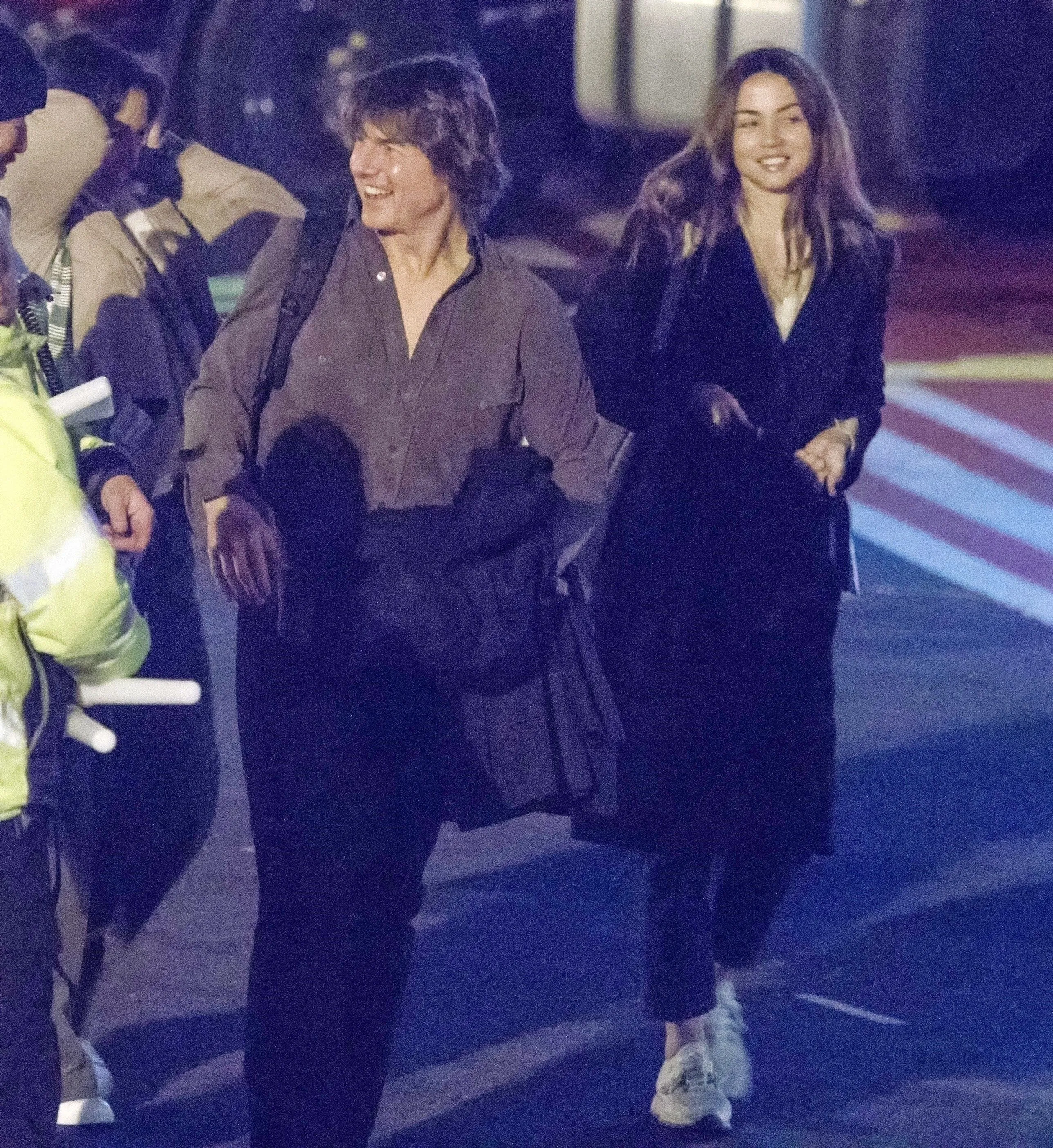 Ana de Armas and Tom Cruise Arrive in London Together via Helicopter