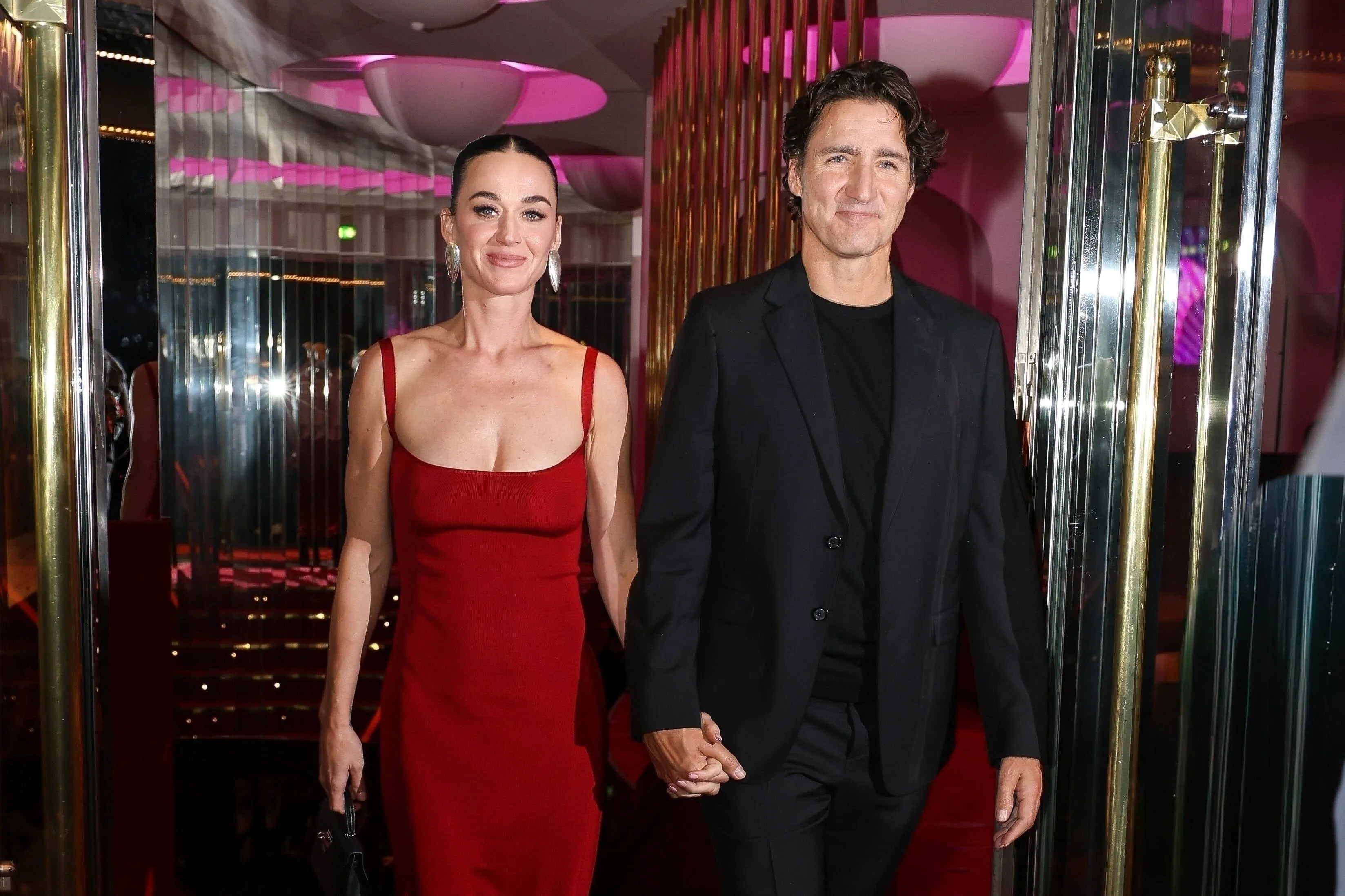 Katy Perry has Nicki Minaj, David Bowie, and Herself on Her Space Playlist  | ELLE