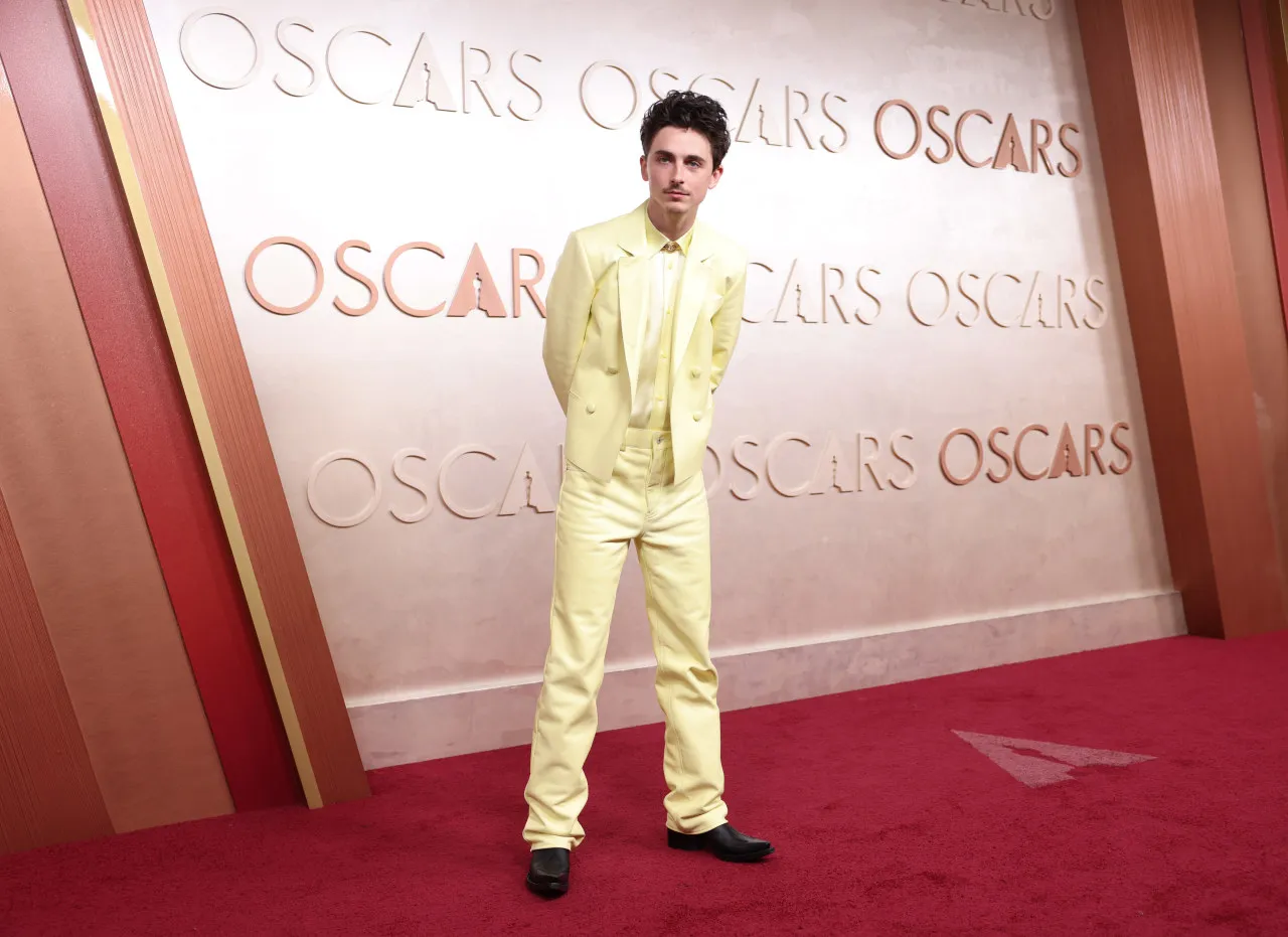 Timoth&eacute;e Chalamet Goes Full Butter Yellow