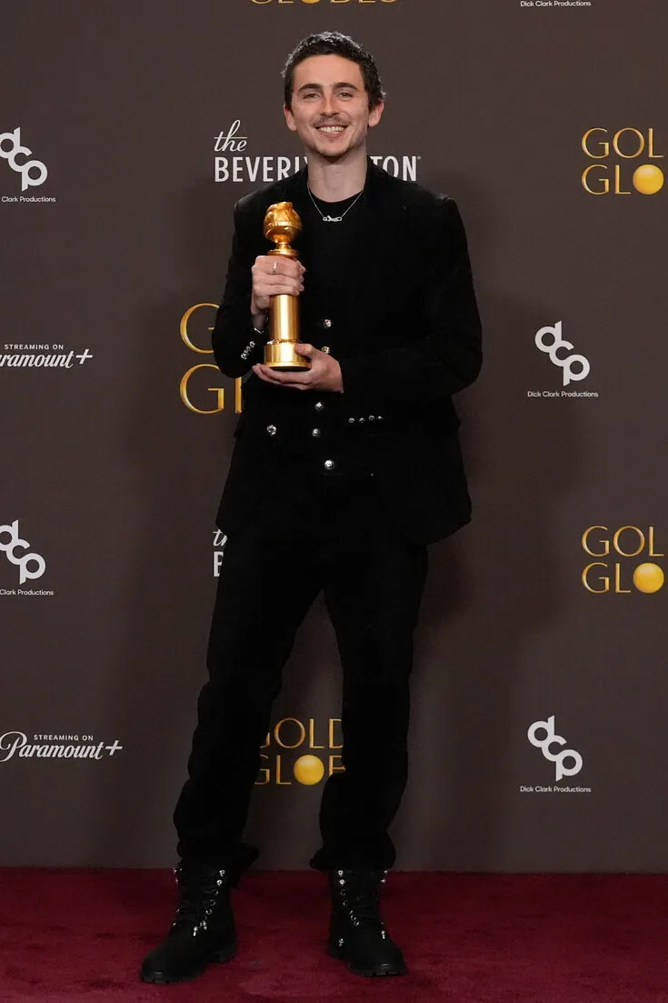 Golden Globes Live Updates: Timoth&eacute;e Chalamet Wins Best Acting Award for 'Marty  Supreme' - The New York Times