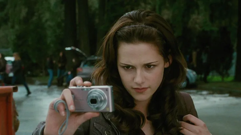 Kristen Stewart Would Direct A Twilight Remake Under One Condition