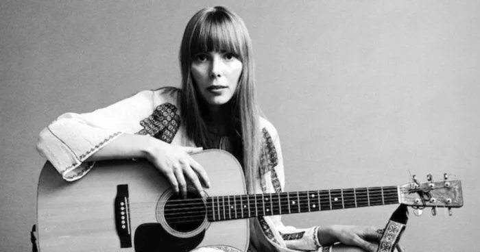 Joni Mitchell Pulls Music From Spotify, 