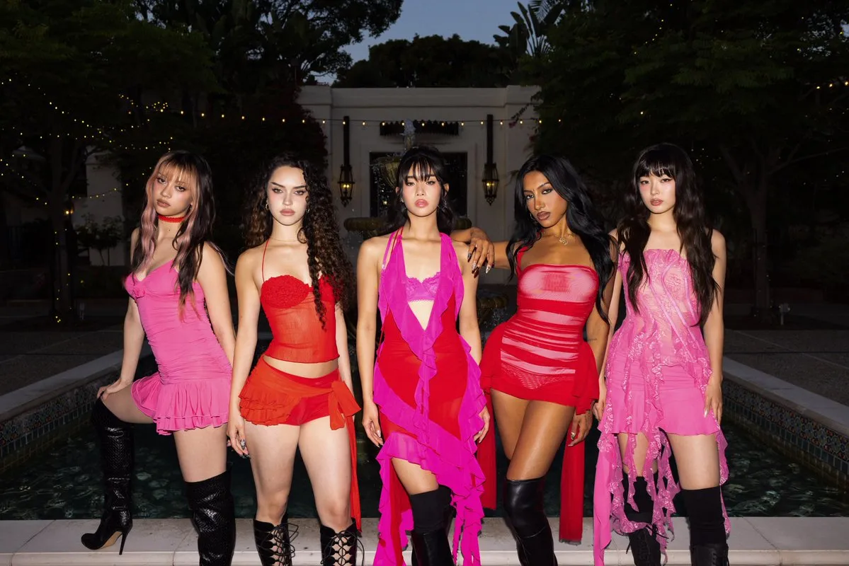 overprotective of my lover, you make me wonder 🌹 &ldquo;Gabriela&rdquo; Performance  Video: https://t.co/I3I1gvPdfZ #KATSEYE #KATSEYE_Gabriela