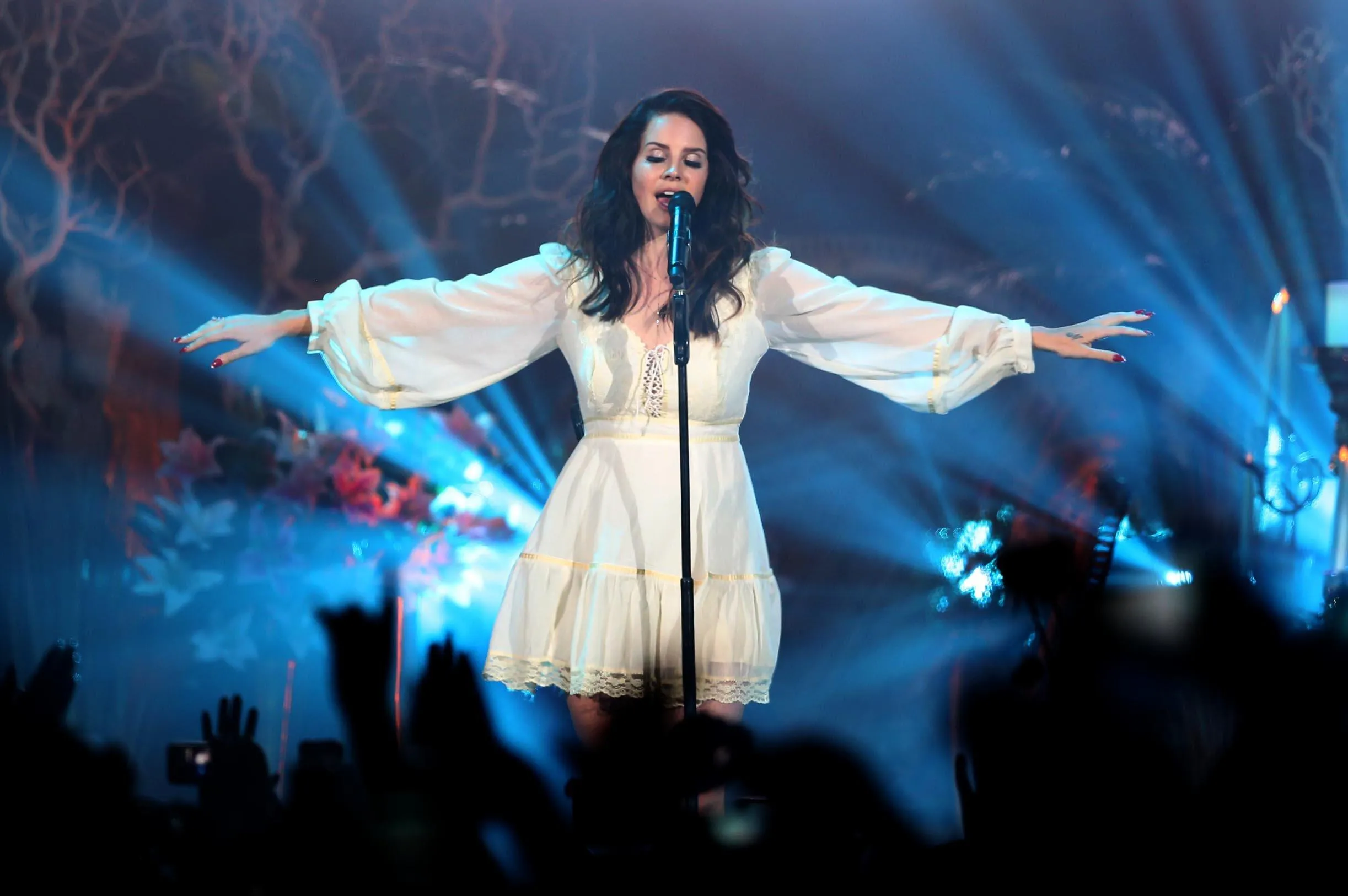 Lana Del Rey to play first ever Tampa concert this fall during 10-city tour