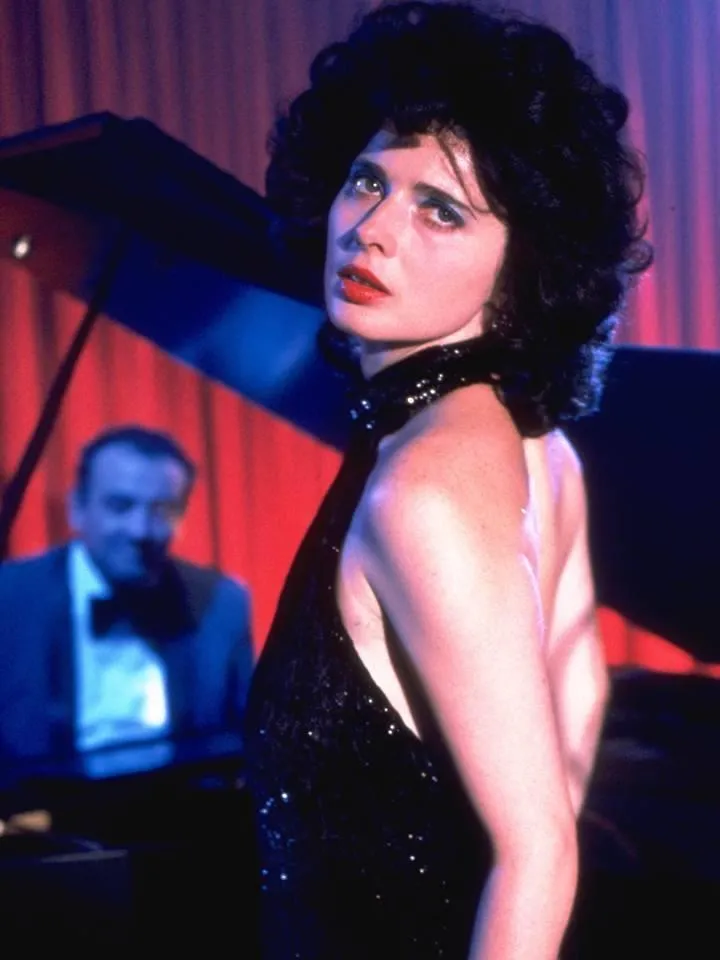 Blue Velvet | Blue velvet movie, Isabella rossellini, David lynch: Neo-Noir
