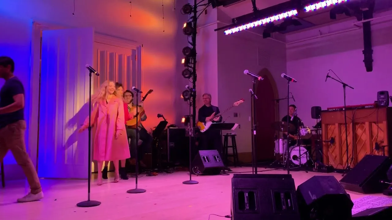 Amanda Seyfried and Ashley Park sing Mean