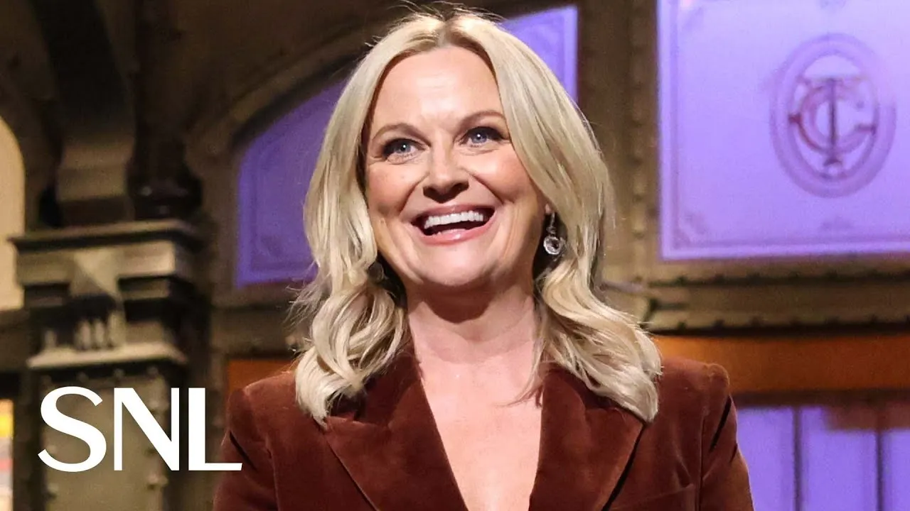 SNL' Host Amy Poehler Calls Out AI, SNL Anniversary In Monologue