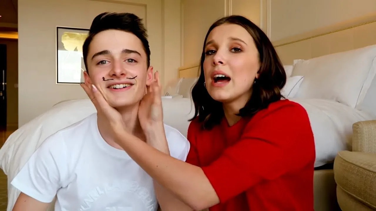 Millie Bobby Brown Really Loves Noah Schnapp - YouTube