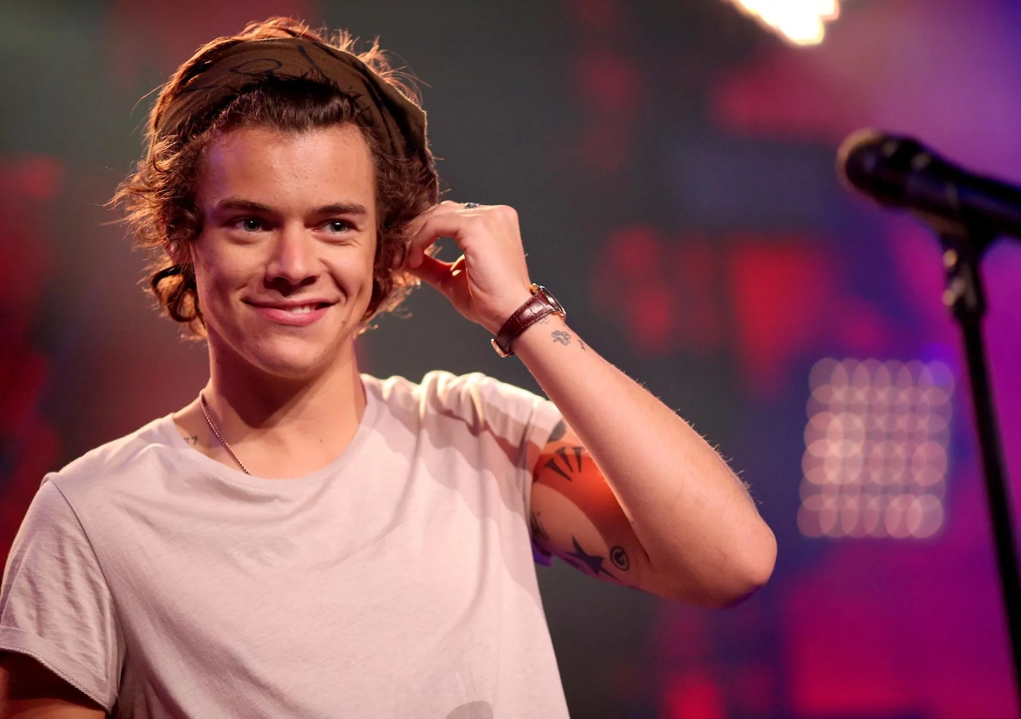 Harry Styles set to 'cut all One Direction ties' and leave Simon Cowell's  record label