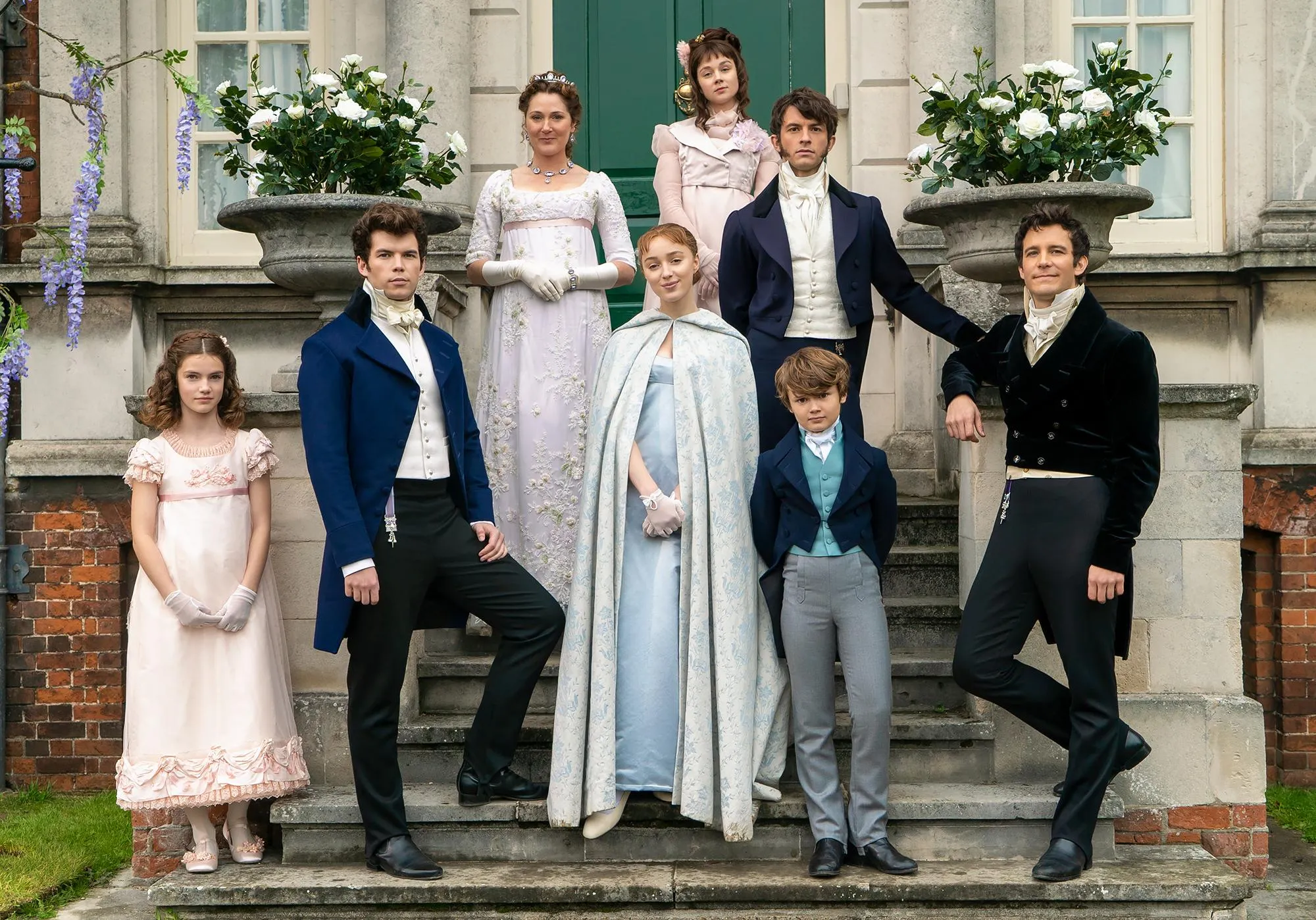 Bridgerton' Cast: What Rege-Jean Page, More Look Like in Real Life | Us  Weekly