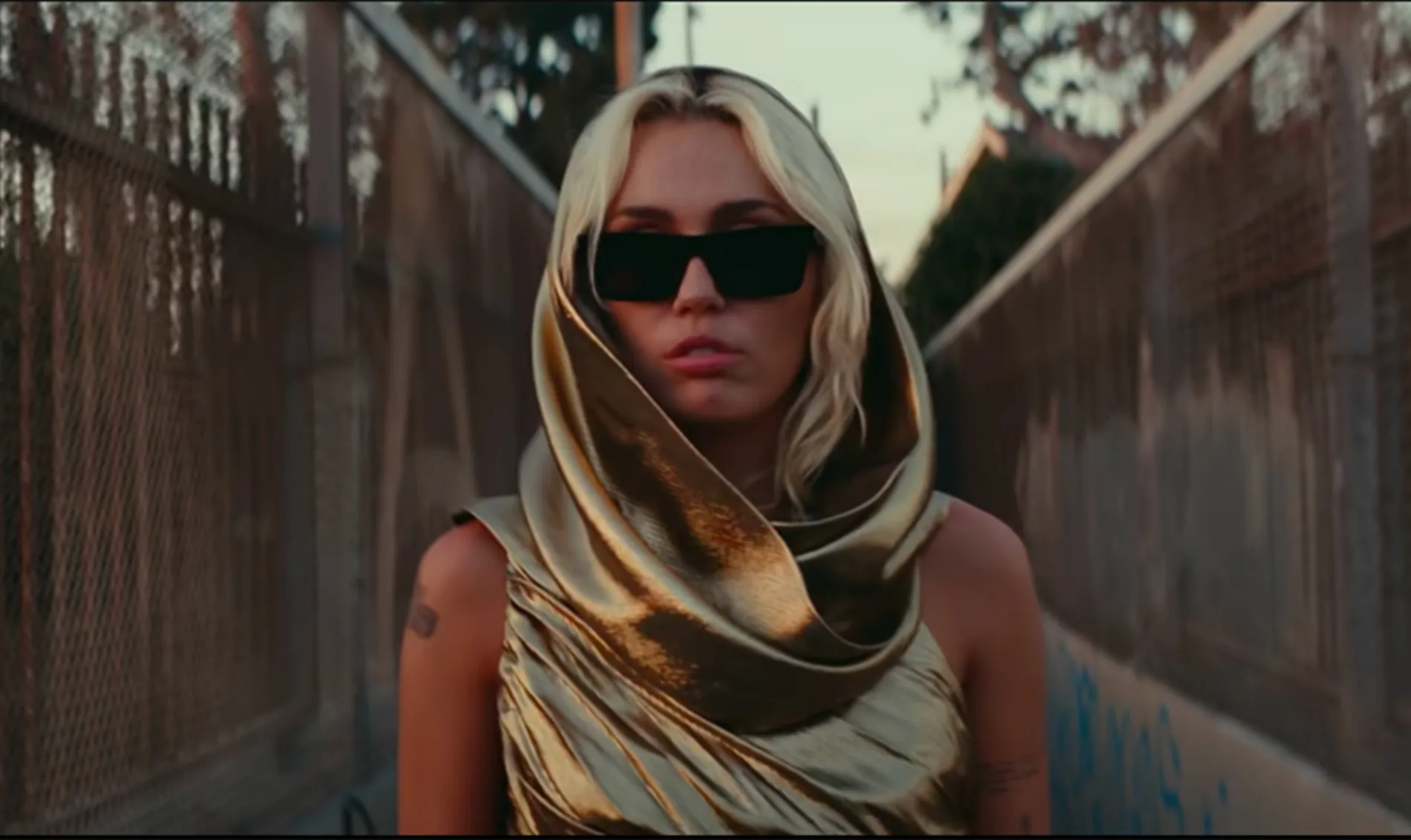 The Miley Cyrus hit 'Flowers' is in nearly 600,000 Shorts, but its impact  spans all YouTube formats - Tubefilter